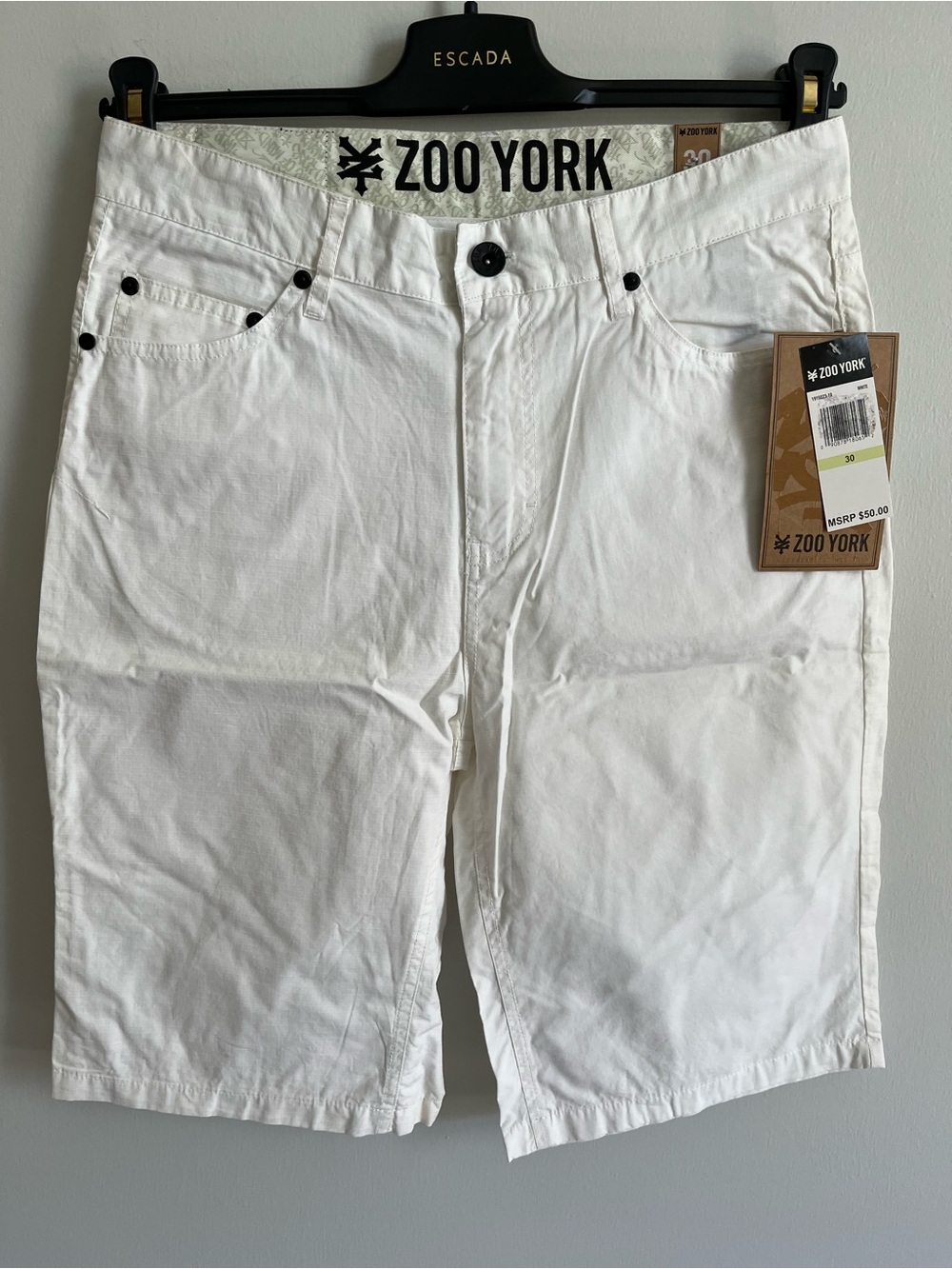 BNWT 2000s fashion Zoo York men’s white shorts size 31